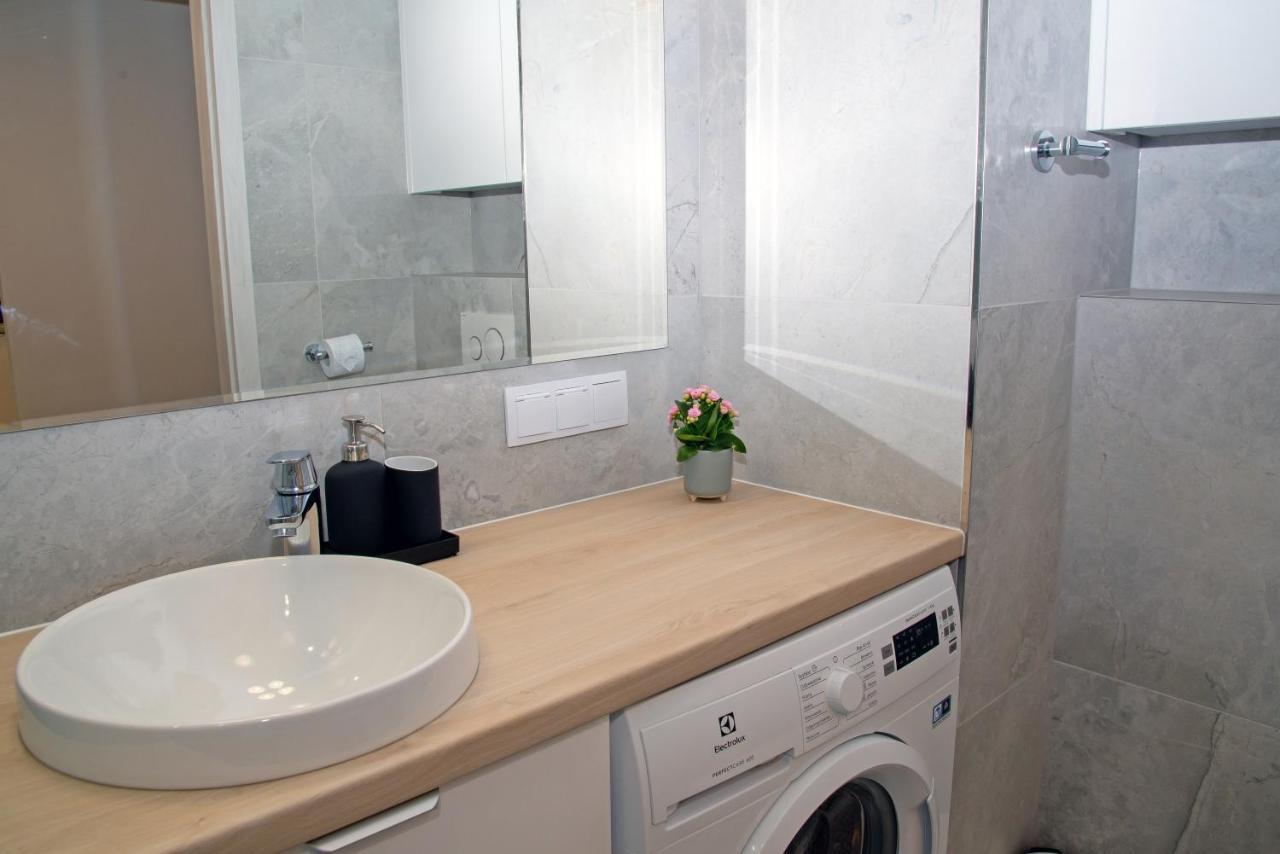 Maya'S Flats & Resorts 52 - Aura 40 Gdansk Bagian luar foto